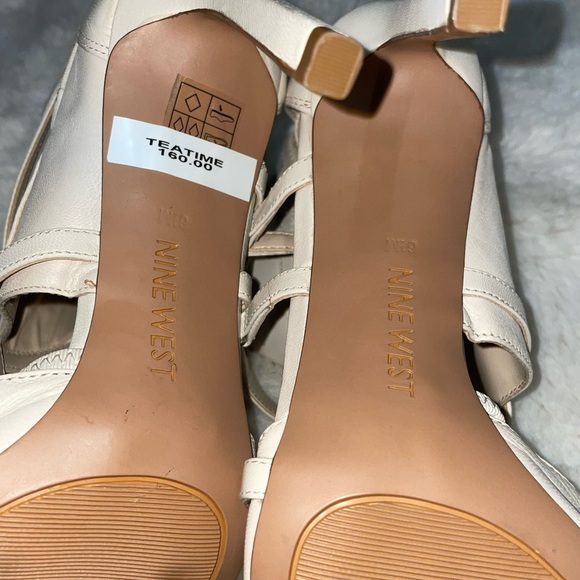 New Nine West Teatime Women's Strappy white Leather Zip Heel Pumps Size 6.5 - Picture 11 of 12